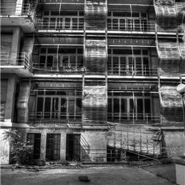 Ospedale in abbandono sulla Riviera Ligure