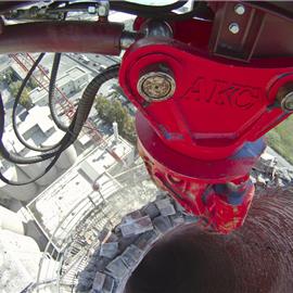 Demolizione con Fly Demolition System - ciminiera Italcementi - Catania - 2011 - Ph. Damiano Fiorentini